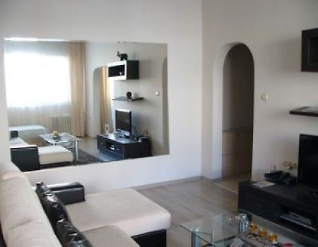 Vip Apartments - Lyuben Karavelov Street Sofia Eksteriør billede